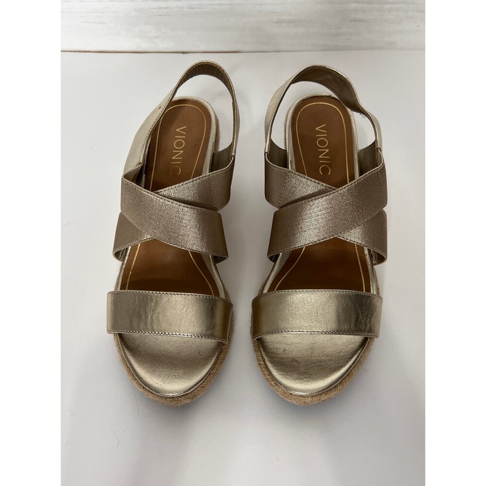 Vionic Ainsleigh Gold Metallic Espadrille Wedge Sandals Shoe Size 8 Comfort - Picture 2 of 10